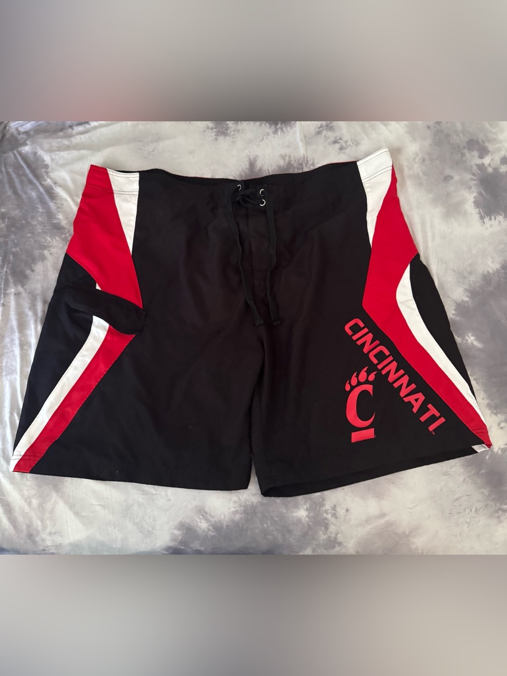 CINCINNATI BEARCATS SWIM TRUNKS / SHORTS. Awesome for the Bearcats Fans.
